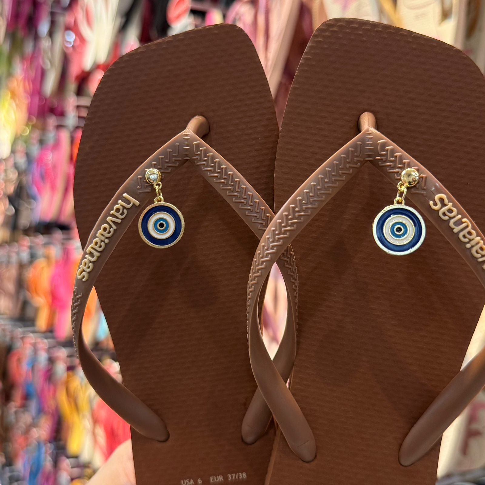 Havaianas Square + Pin Olho Grego Pendurado