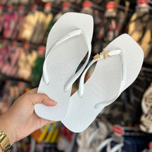 Havaianas Slim Square + Pin Tartaruga e Estrela do Mar